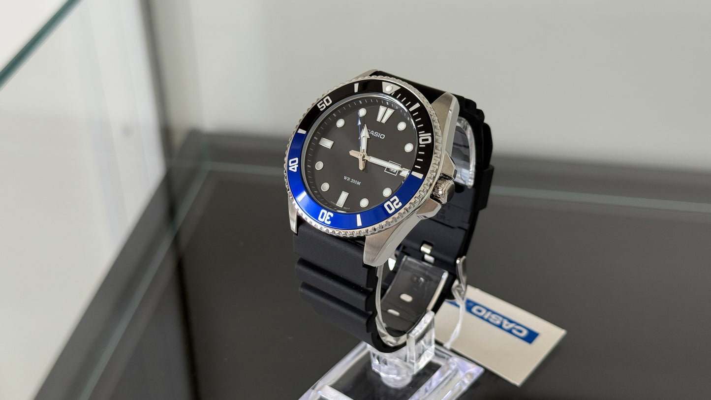 Casio MDV-107-1A2VEF din seria Duro.
